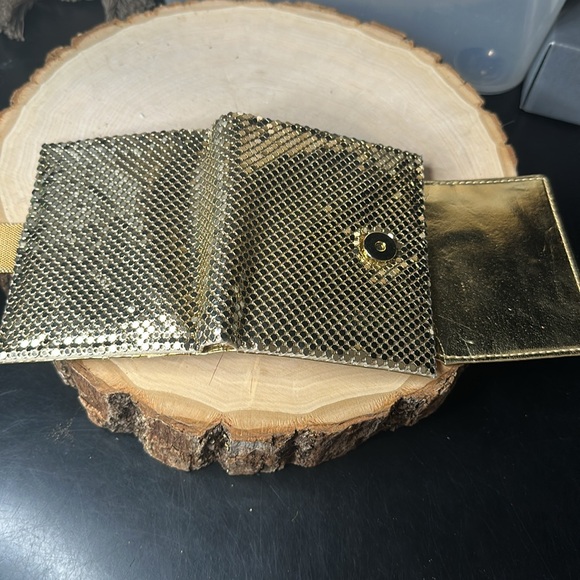 Whiting & Davis Set of Two Elegant Gold Sequin Women's Clutch Set - Picture 7 of 15